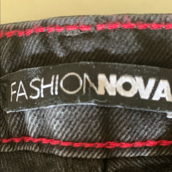 Fashionova Distressed Cropped Boyfriend jeans - Picture 7 of 16